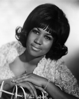 Addio ad Aretha Franklin, una delle grandi voci del Novecento