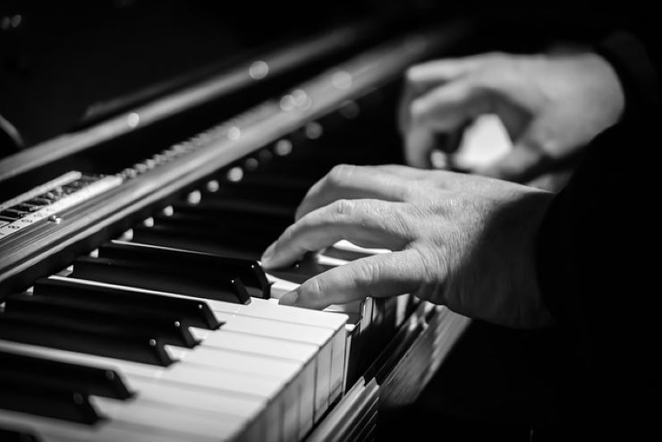 indipendenza ritmica delle mani al pianoforte